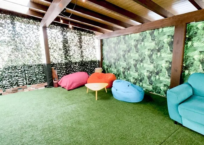 Terrace Nest - Relaxing Family Apart,Free Parking Lägenhet *